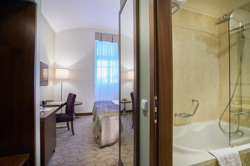 Otel Kosher King David 5*